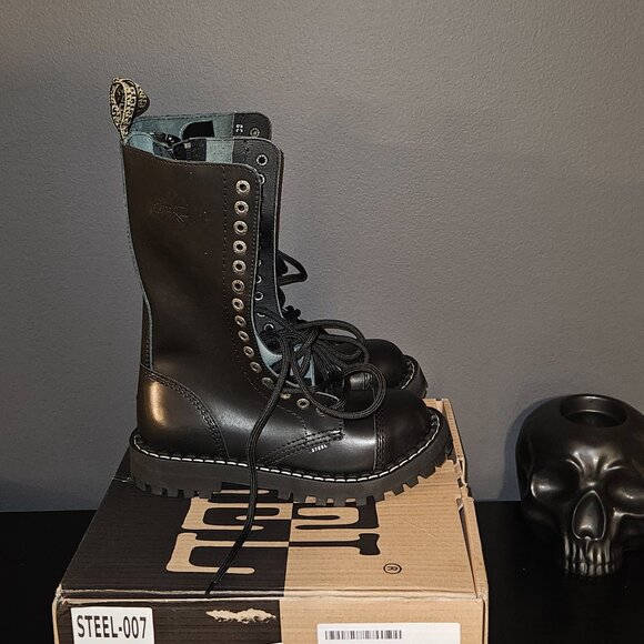 Steel Brand Boots - New in box - Picture 6 of 6